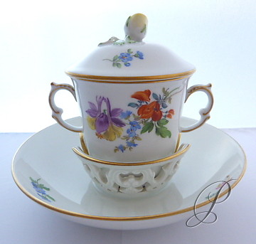 Trembleuse Meissen Mit Untertasse Und Deckel Blume Porzellan