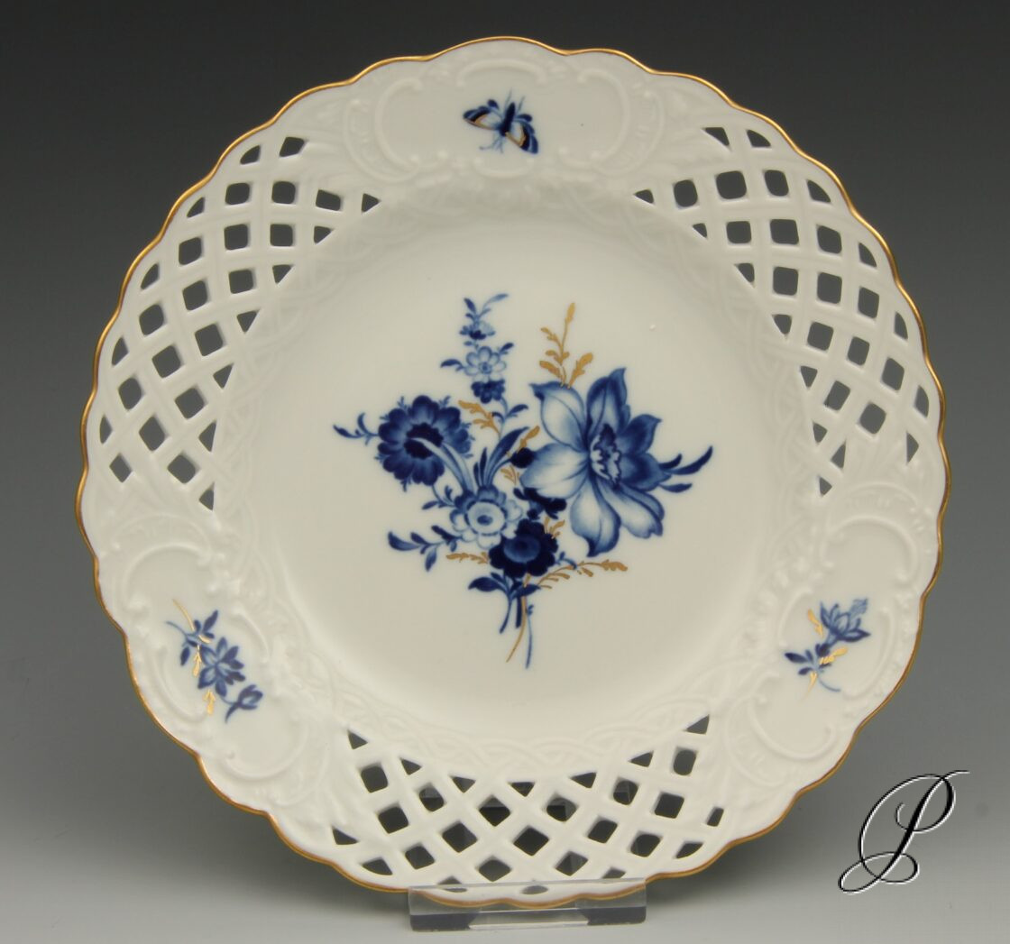 Durchbruchteller Meissen blaue Blume mit Goldgräsern Porzellan Porcelain